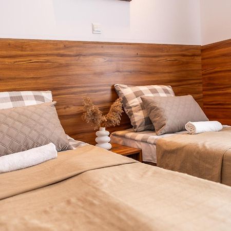 Max Apartamenty - Pokoje - Domki - Restauracja - Basen Мельно Экстерьер фото