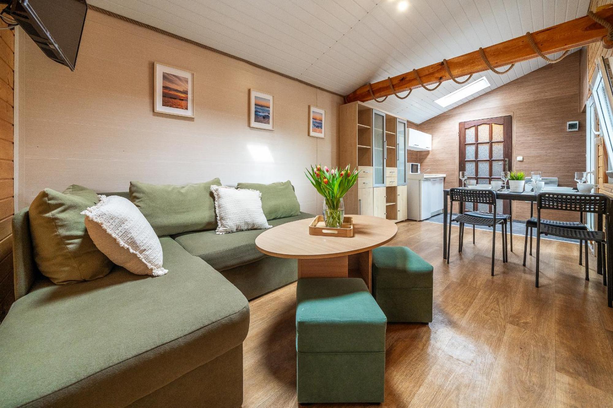 Max Apartamenty - Pokoje - Domki - Restauracja - Basen Мельно Экстерьер фото