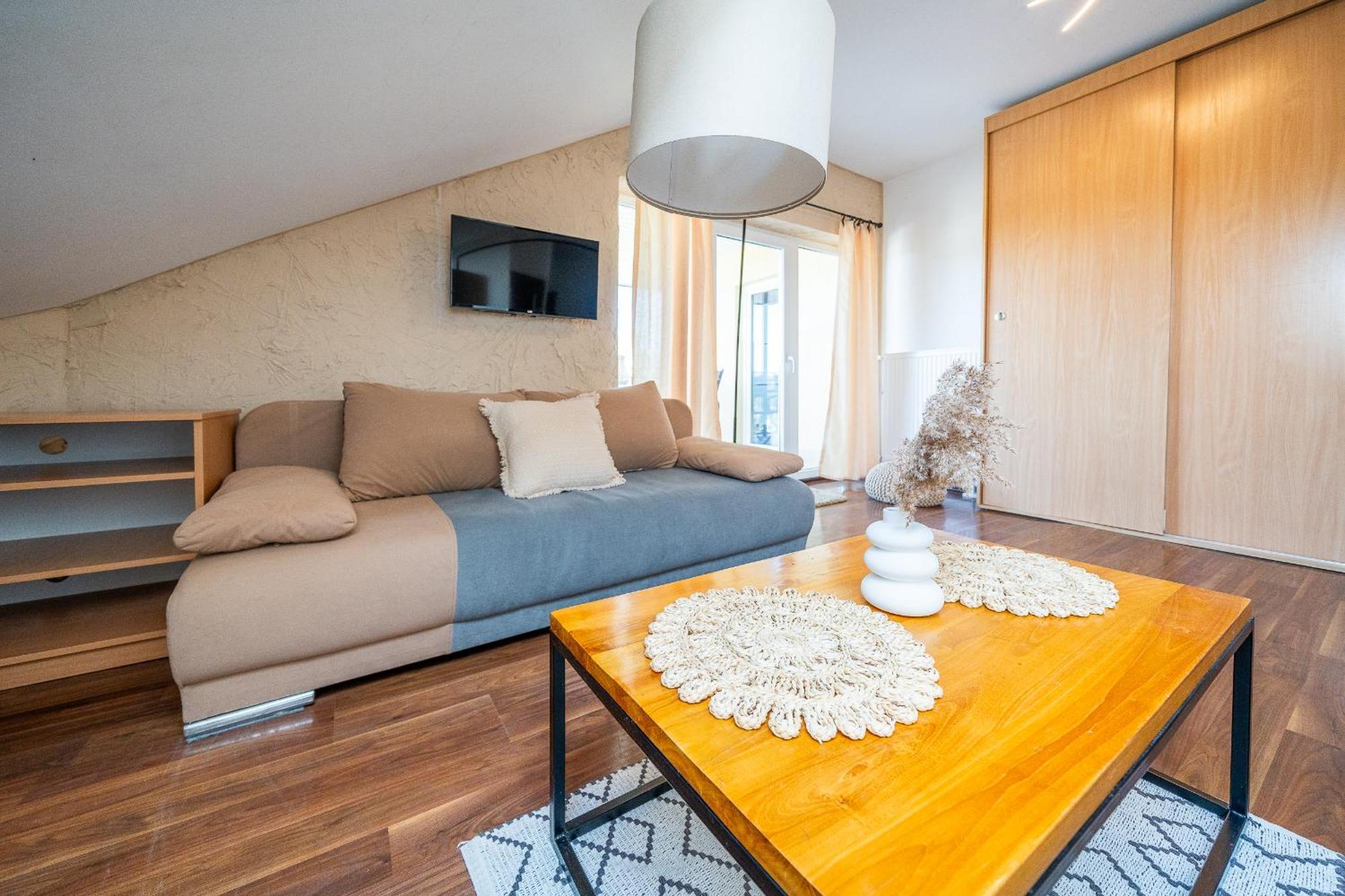 Max Apartamenty - Pokoje - Domki - Restauracja - Basen Мельно Экстерьер фото