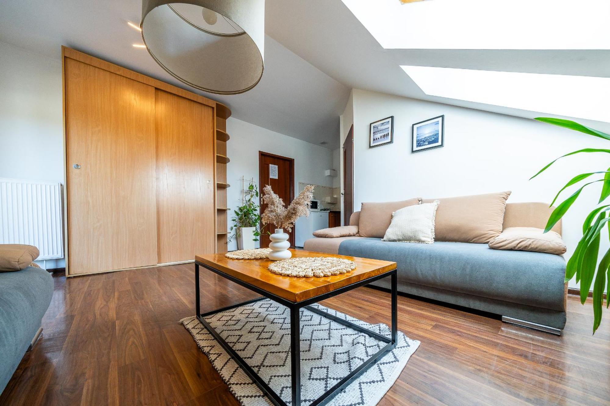 Max Apartamenty - Pokoje - Domki - Restauracja - Basen Мельно Экстерьер фото