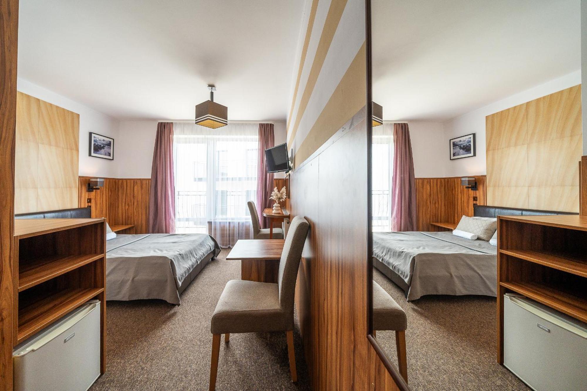 Max Apartamenty - Pokoje - Domki - Restauracja - Basen Мельно Экстерьер фото