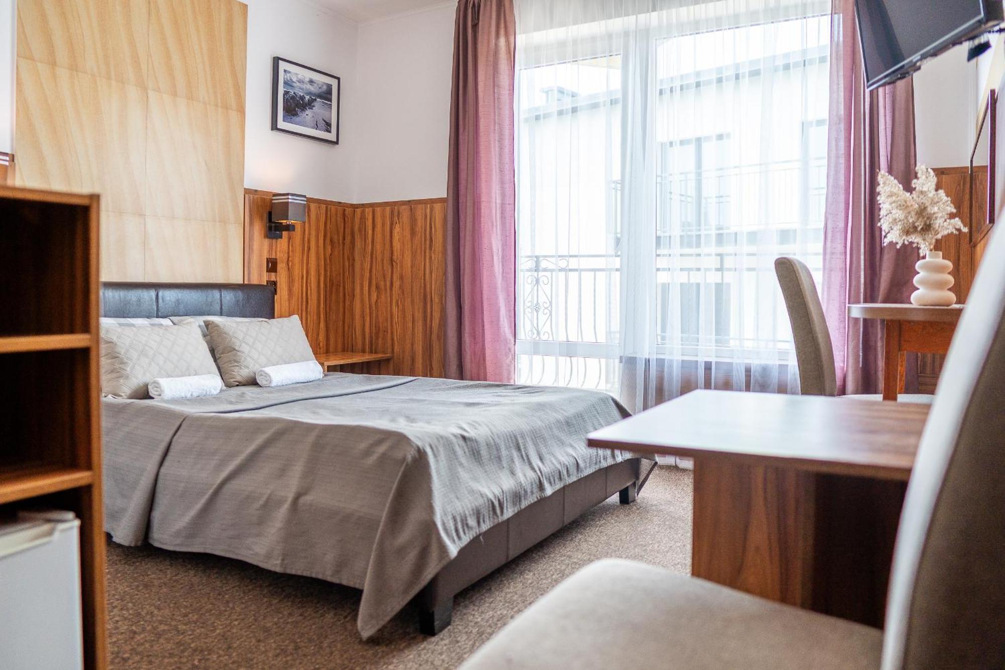Max Apartamenty - Pokoje - Domki - Restauracja - Basen Мельно Экстерьер фото