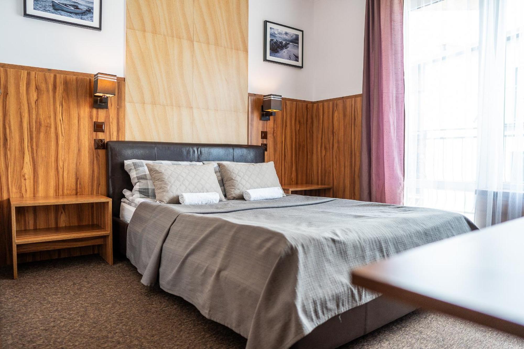 Max Apartamenty - Pokoje - Domki - Restauracja - Basen Мельно Экстерьер фото